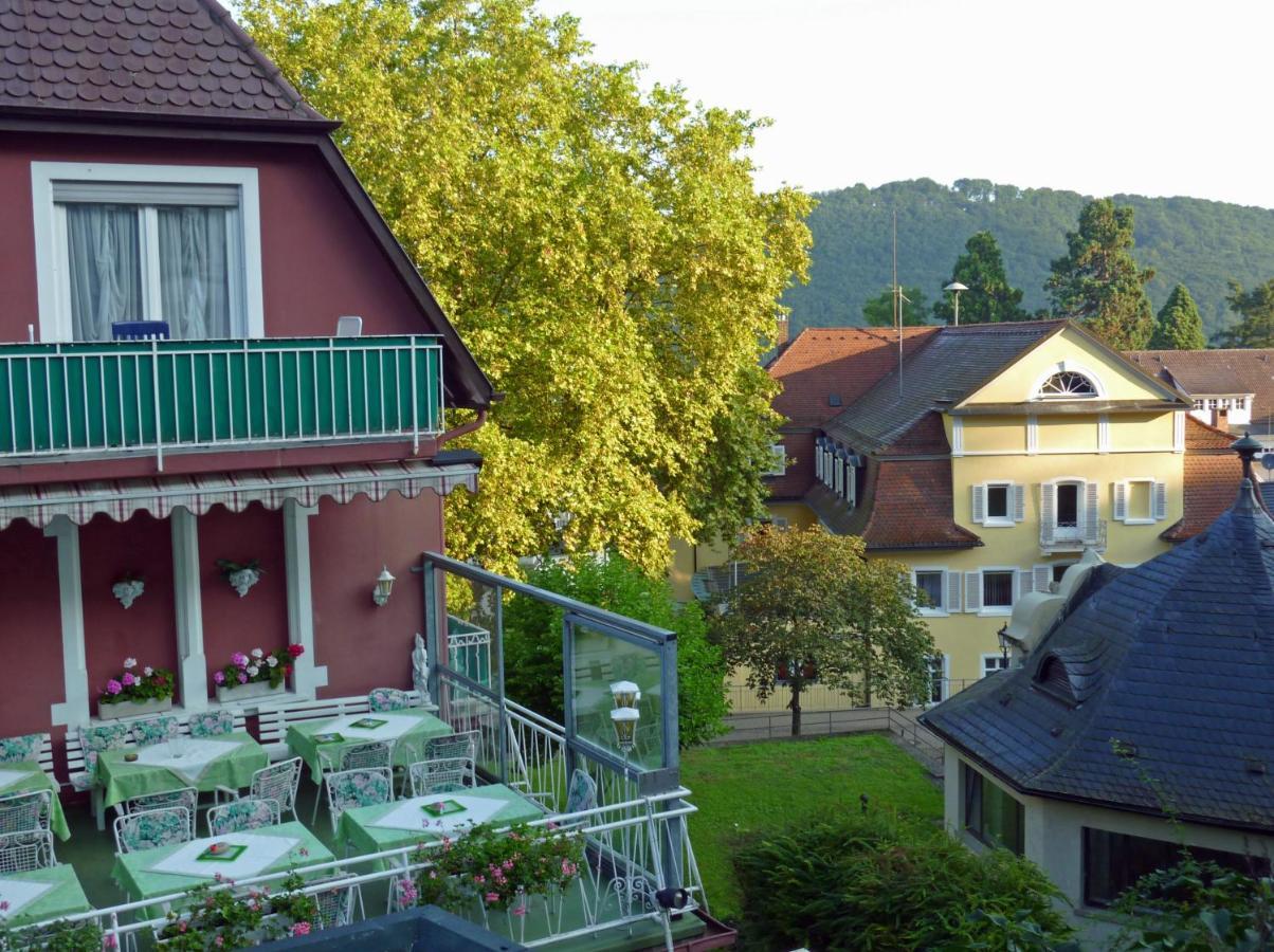 Hotel Yoga Jasmin Ehemals Hotel Eberhardt-Burghardt บาเดนไวเลอร์ ภายนอก รูปภาพ